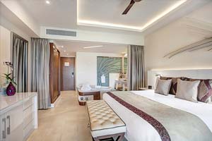 Diamond Club Luxury Junior Suite Ocean View - Royalton Blue Waters - All Inclusive - Montego Bay, Jamaica